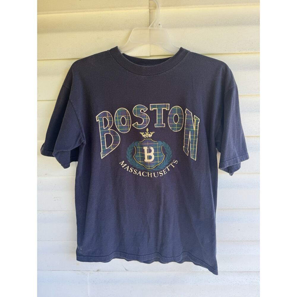 Men's Medium Vintage 90's T-shirt Boston Blue Delta Cotton Spellout Distress